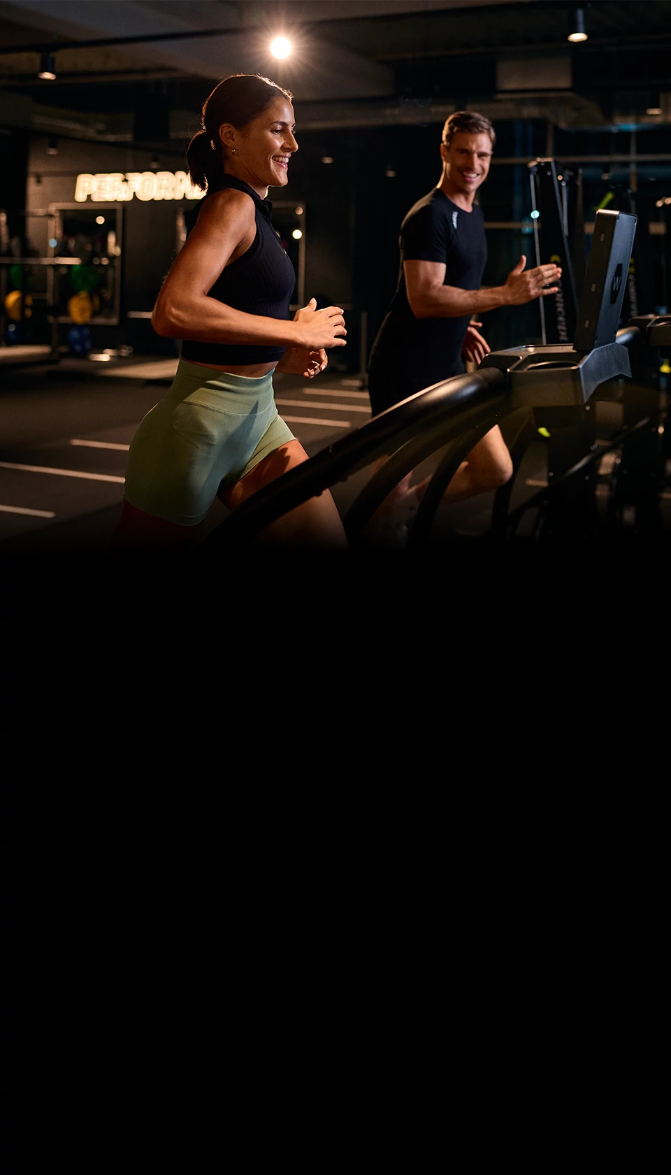 Train Smart: EGYM, Glutebuilder & 60+ Courses at Fitness First Paderborn